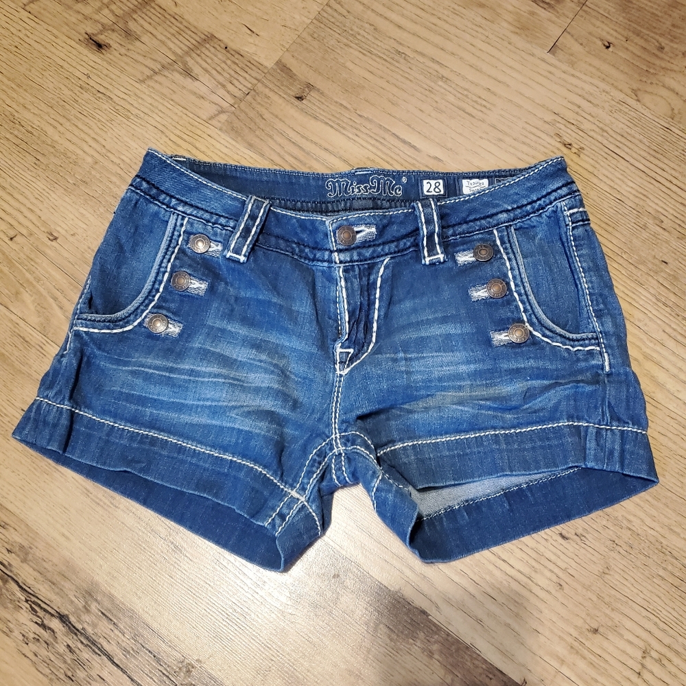 Miss Me trouser shorts.. size 28